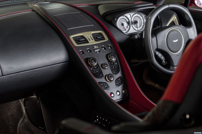 2018 Aston Martin Vanquish Zagato Speedster UK - фотография 18 из 31