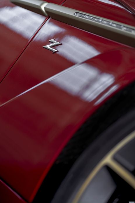 2018 Aston Martin Vanquish Zagato Speedster UK - фотография 30 из 31