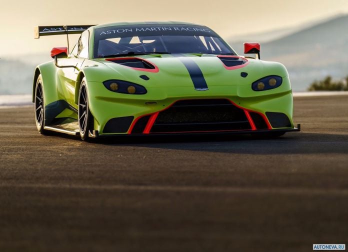 2018 Aston Martin Vantage GTE Racecar - фотография 1 из 18