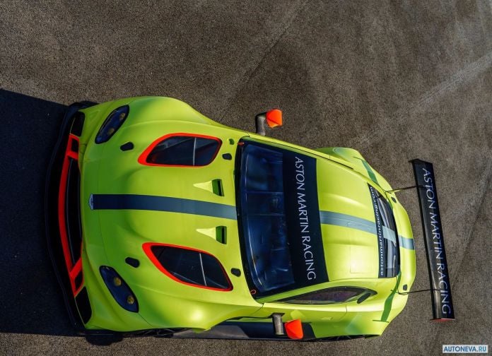 2018 Aston Martin Vantage GTE Racecar - фотография 3 из 18