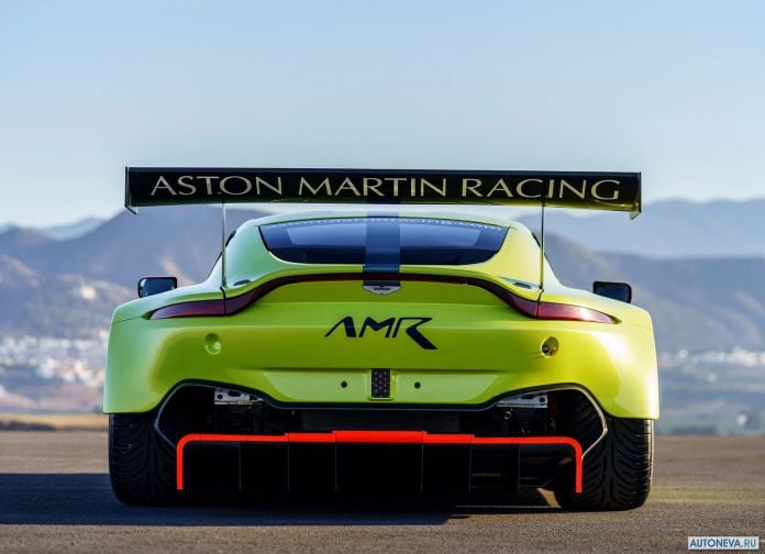 2018 Aston Martin Vantage GTE Racecar - фотография 6 из 18