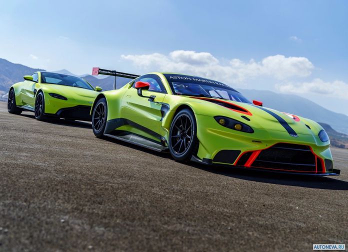 2018 Aston Martin Vantage GTE Racecar - фотография 9 из 18