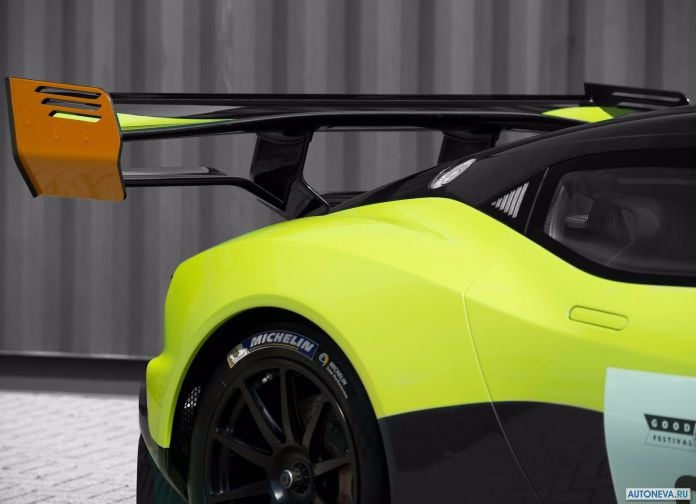 2018 Aston Martin Vulcan AMR Pro - фотография 15 из 18
