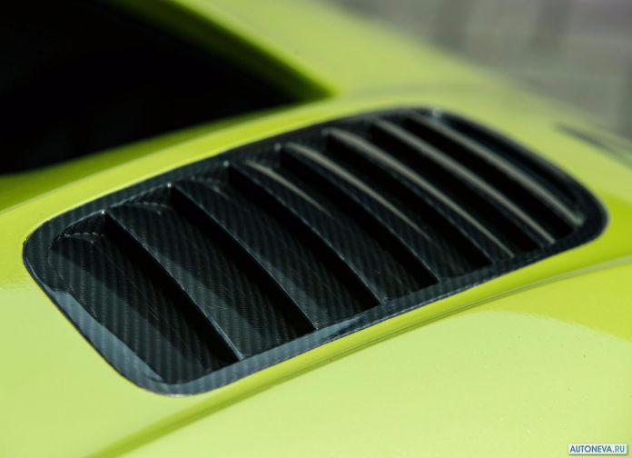 2018 Aston Martin Vulcan AMR Pro - фотография 17 из 18