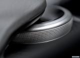 aston_martin_2019_db11_amr_220.jpg