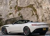 aston_martin_2019_db11_volante_125.jpg
