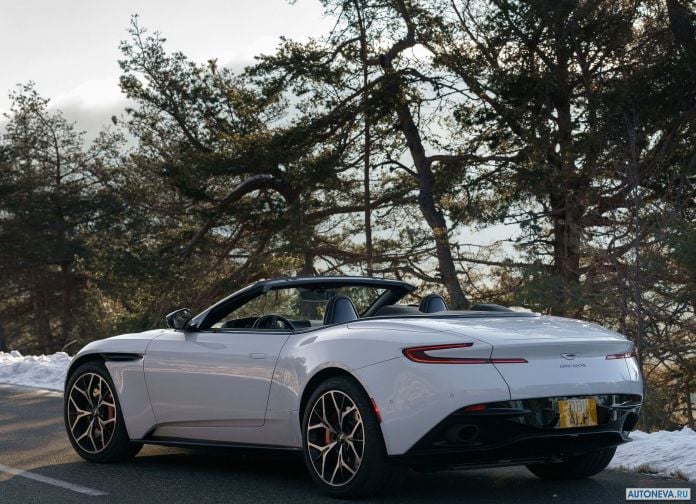 2019 Aston Martin DB11 Volante - фотография 126 из 255