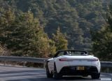 aston_martin_2019_db11_volante_135.jpg