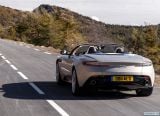 aston_martin_2019_db11_volante_138.jpg