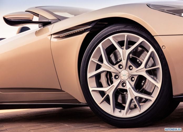 2019 Aston Martin DB11 Volante - фотография 224 из 255