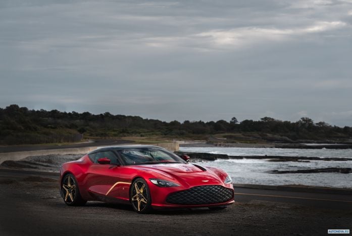 2019 Aston Martin DBS GT Zagato - фотография 6 из 24