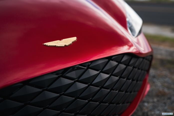 2019 Aston Martin DBS GT Zagato - фотография 24 из 24