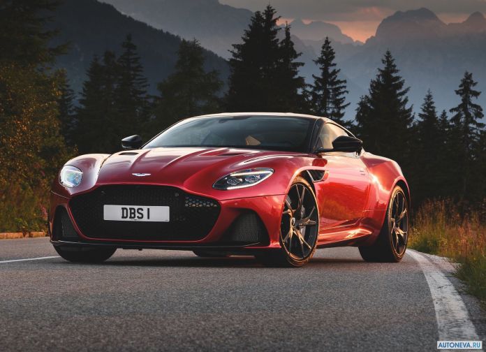 2019 Aston Martin DBS Superleggera - фотография 1 из 153