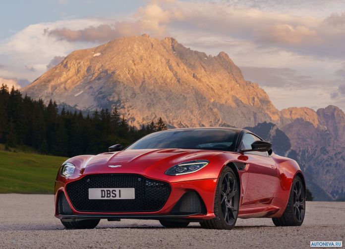 2019 Aston Martin DBS Superleggera - фотография 3 из 153