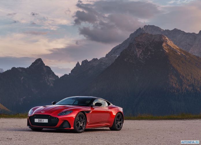 2019 Aston Martin DBS Superleggera - фотография 9 из 153