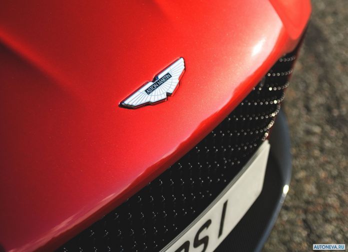 2019 Aston Martin DBS Superleggera - фотография 130 из 153