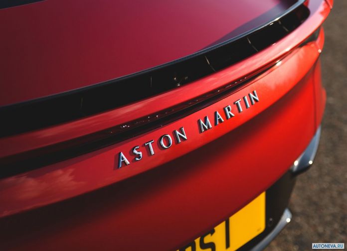 2019 Aston Martin DBS Superleggera - фотография 141 из 153
