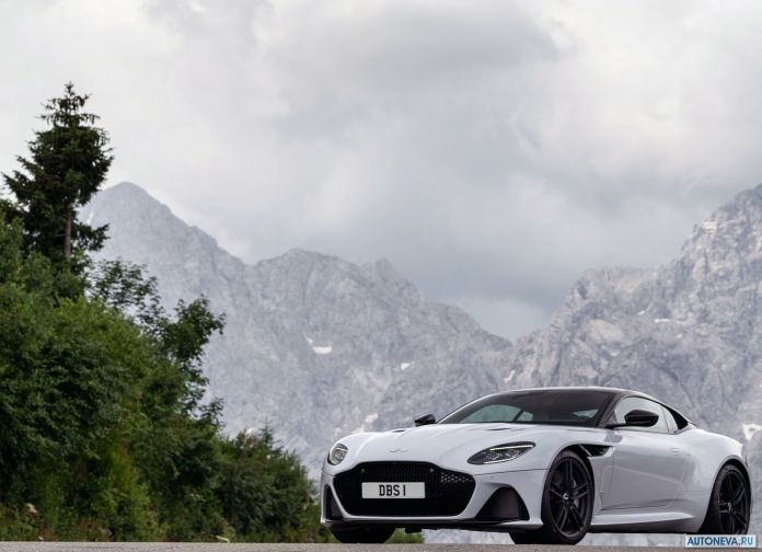 2019 Aston Martin DBS Superleggera White Stone - фотография 14 из 192