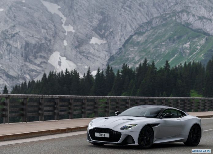 2019 Aston Martin DBS Superleggera White Stone - фотография 15 из 192 2019 Aston Martin DBS Superleggera White Stone - фотография 15 из 192