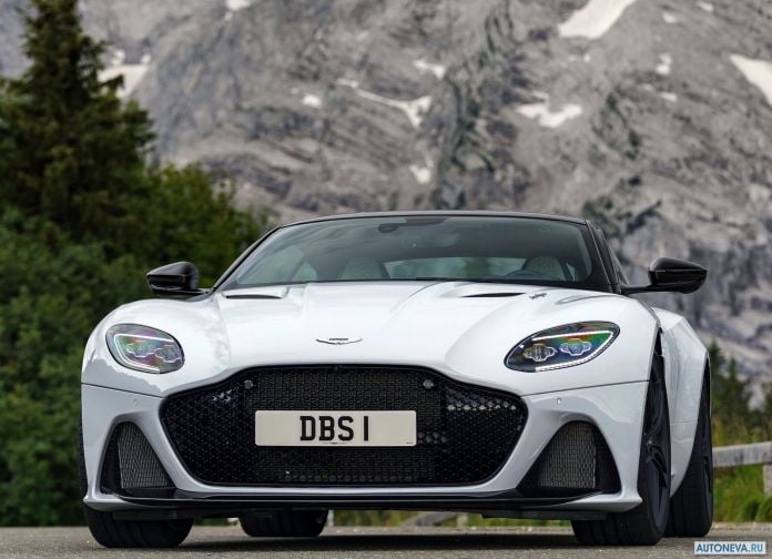 2019 Aston Martin DBS Superleggera White Stone - фотография 32 из 192