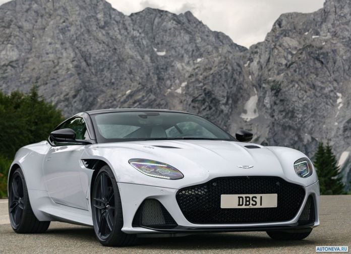 2019 Aston Martin DBS Superleggera White Stone - фотография 40 из 192 2019 Aston Martin DBS Superleggera White Stone - фотография 40 из 192