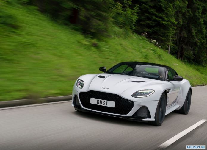2019 Aston Martin DBS Superleggera White Stone - фотография 54 из 192 2019 Aston Martin DBS Superleggera White Stone - фотография 54 из 192