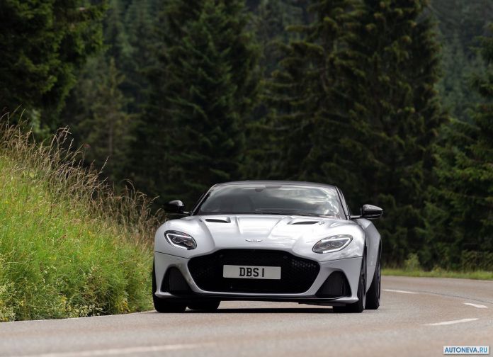 2019 Aston Martin DBS Superleggera White Stone - фотография 56 из 192 2019 Aston Martin DBS Superleggera White Stone - фотография 56 из 192