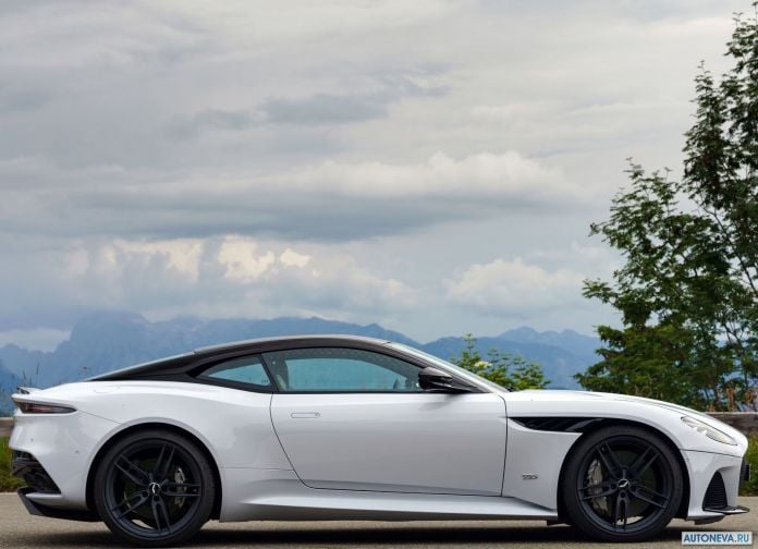 2019 Aston Martin DBS Superleggera White Stone - фотография 76 из 192 2019 Aston Martin DBS Superleggera White Stone - фотография 76 из 192