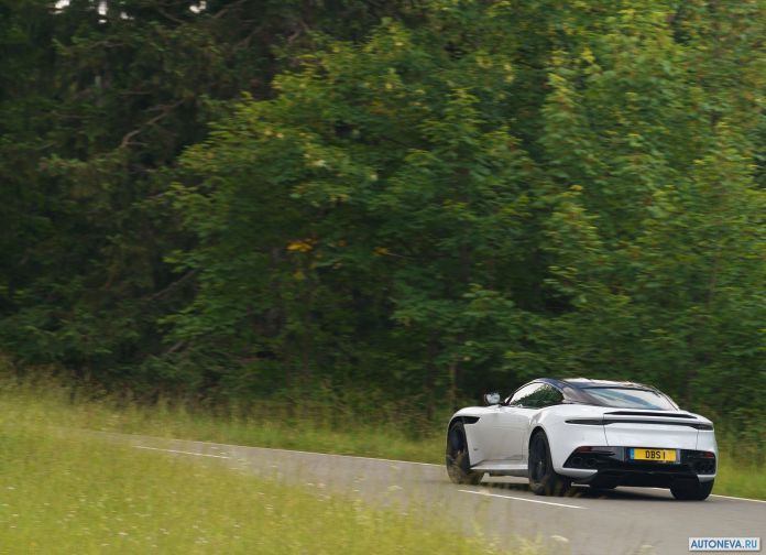 2019 Aston Martin DBS Superleggera White Stone - фотография 93 из 192 2019 Aston Martin DBS Superleggera White Stone - фотография 93 из 192