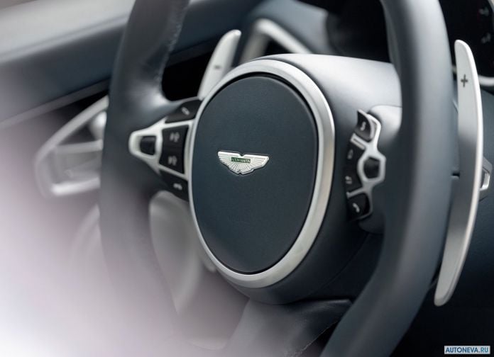2019 Aston Martin DBS Superleggera White Stone - фотография 108 из 192 2019 Aston Martin DBS Superleggera White Stone - фотография 108 из 192