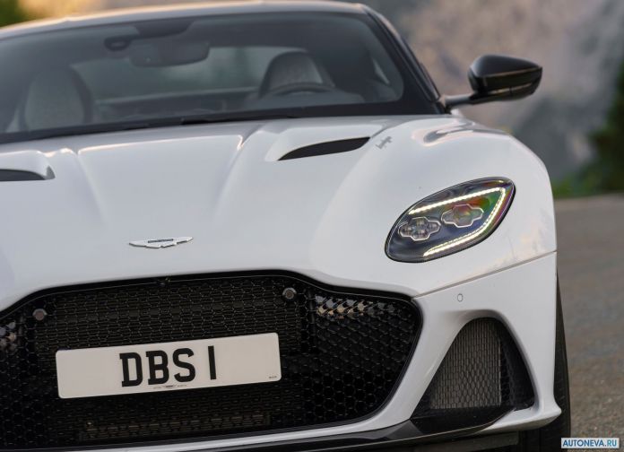 2019 Aston Martin DBS Superleggera White Stone - фотография 136 из 192 2019 Aston Martin DBS Superleggera White Stone - фотография 136 из 192