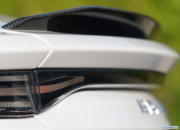 2019 Aston Martin DBS Superleggera White Stone - фотография 141 из 192 2019 Aston Martin DBS Superleggera White Stone - фотография 141 из 192