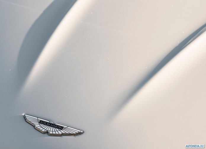 2019 Aston Martin DBS Superleggera White Stone - фотография 160 из 192 2019 Aston Martin DBS Superleggera White Stone - фотография 160 из 192