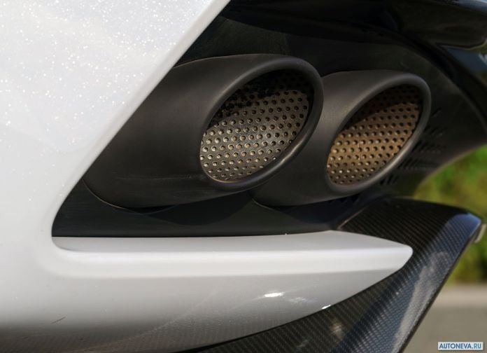 2019 Aston Martin DBS Superleggera White Stone - фотография 172 из 192 2019 Aston Martin DBS Superleggera White Stone - фотография 172 из 192