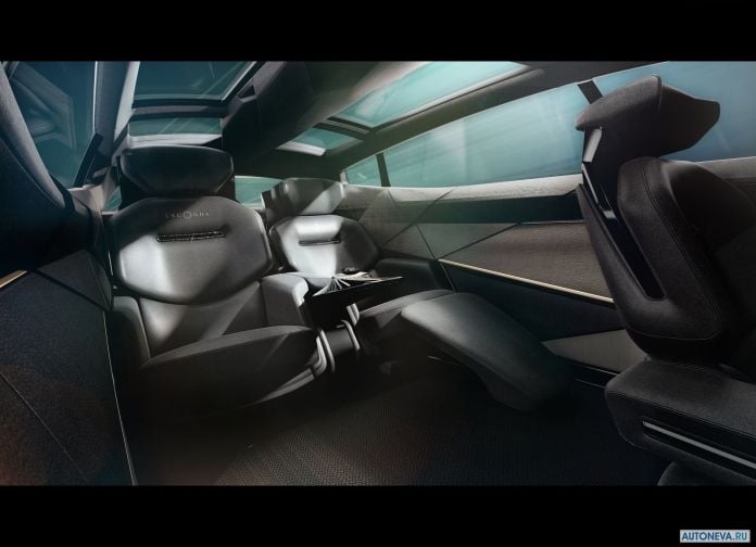 2019 Aston Martin Lagonda All Terrain Concept - фотография 10 из 11