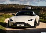 aston_martin_2019_vantage_018.jpg