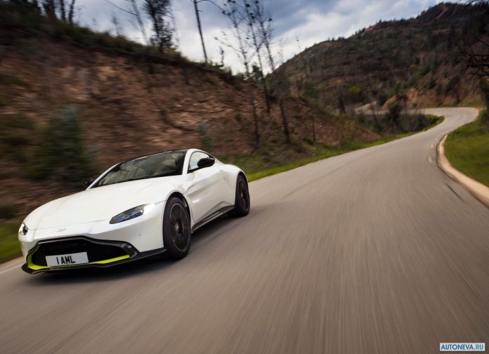 2019 Aston Martin Vantage - фотография 26 из 162