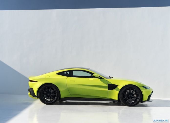 2019 Aston Martin Vantage - фотография 39 из 162