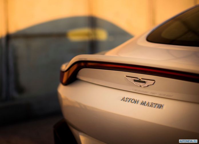 2019 Aston Martin Vantage - фотография 130 из 162