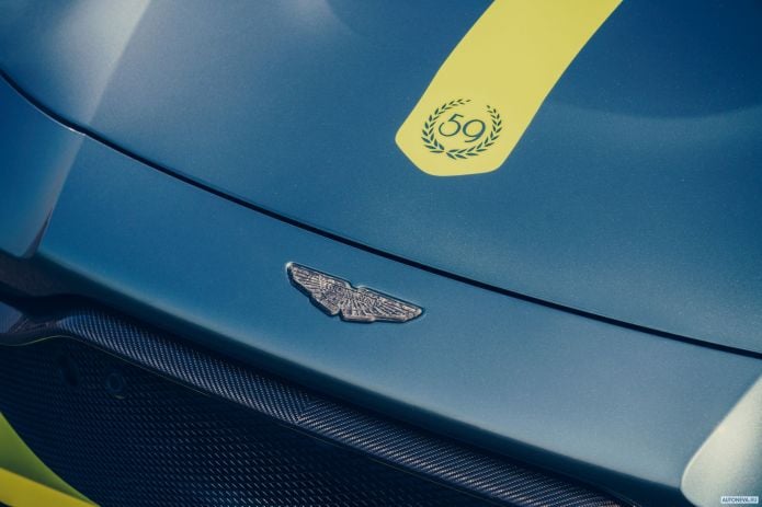 2019 Aston Martin Vantage AMR - фотография 13 из 13