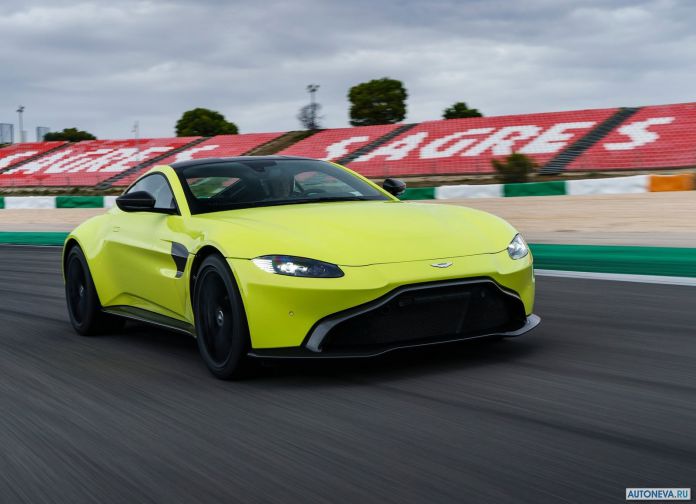 2019 Aston Martin Vantage Lime Essence - фотография 46 из 129