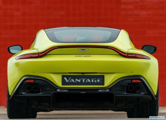 2019 Aston Martin Vantage Lime Essence - фотография 100 из 129