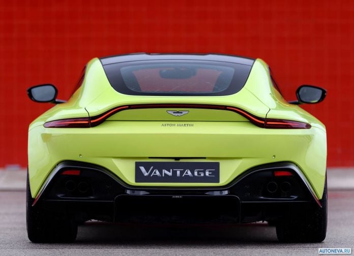 2019 Aston Martin Vantage Lime Essence - фотография 101 из 129