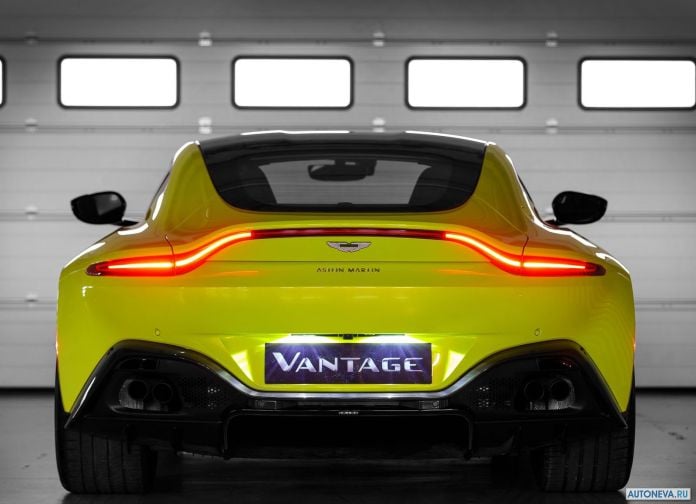 2019 Aston Martin Vantage Lime Essence - фотография 102 из 129