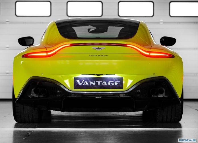 2019 Aston Martin Vantage Lime Essence - фотография 103 из 129
