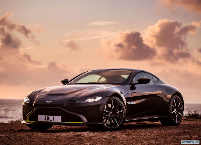 2019 Aston Martin Vantage Onyx Black - фотография 11 из 130