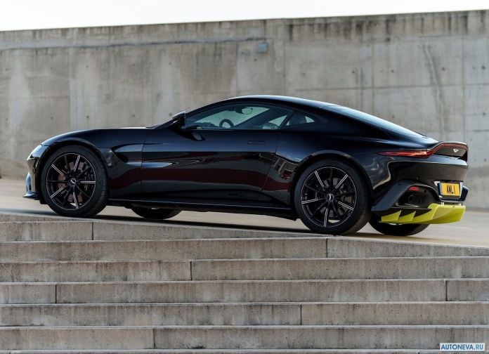 2019 Aston Martin Vantage Onyx Black - фотография 64 из 130