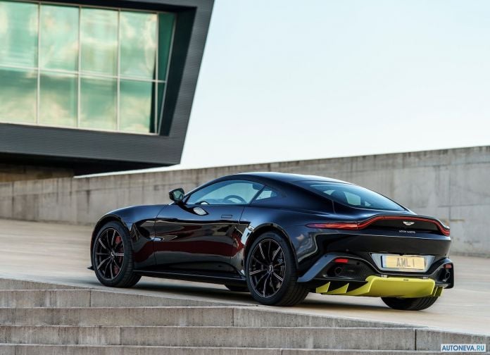 2019 Aston Martin Vantage Onyx Black - фотография 65 из 130