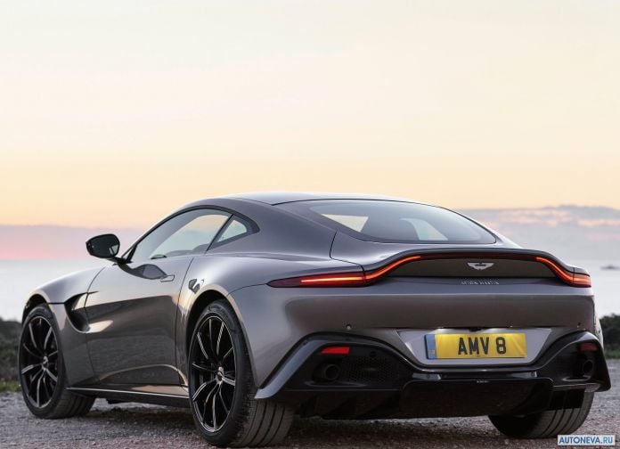 2019 Aston Martin Vantage Tungsten Silver - фотография 70 из 146