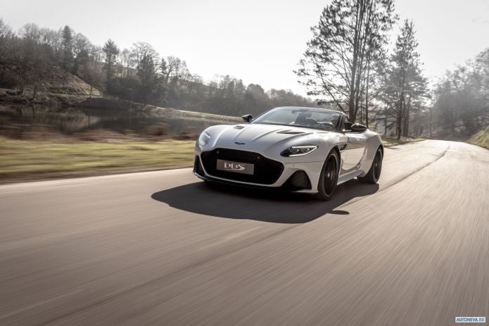 2020 Aston Martin DBS Superleggera Volante - фотография 2 из 40 2020 Aston Martin DBS Superleggera Volante - фотография 2 из 40